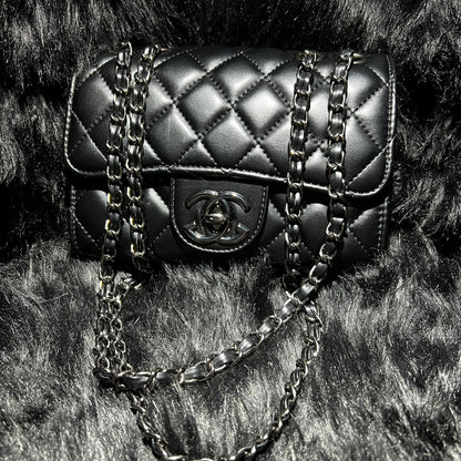 Chanel classic flap bag 19 cm✨🌹